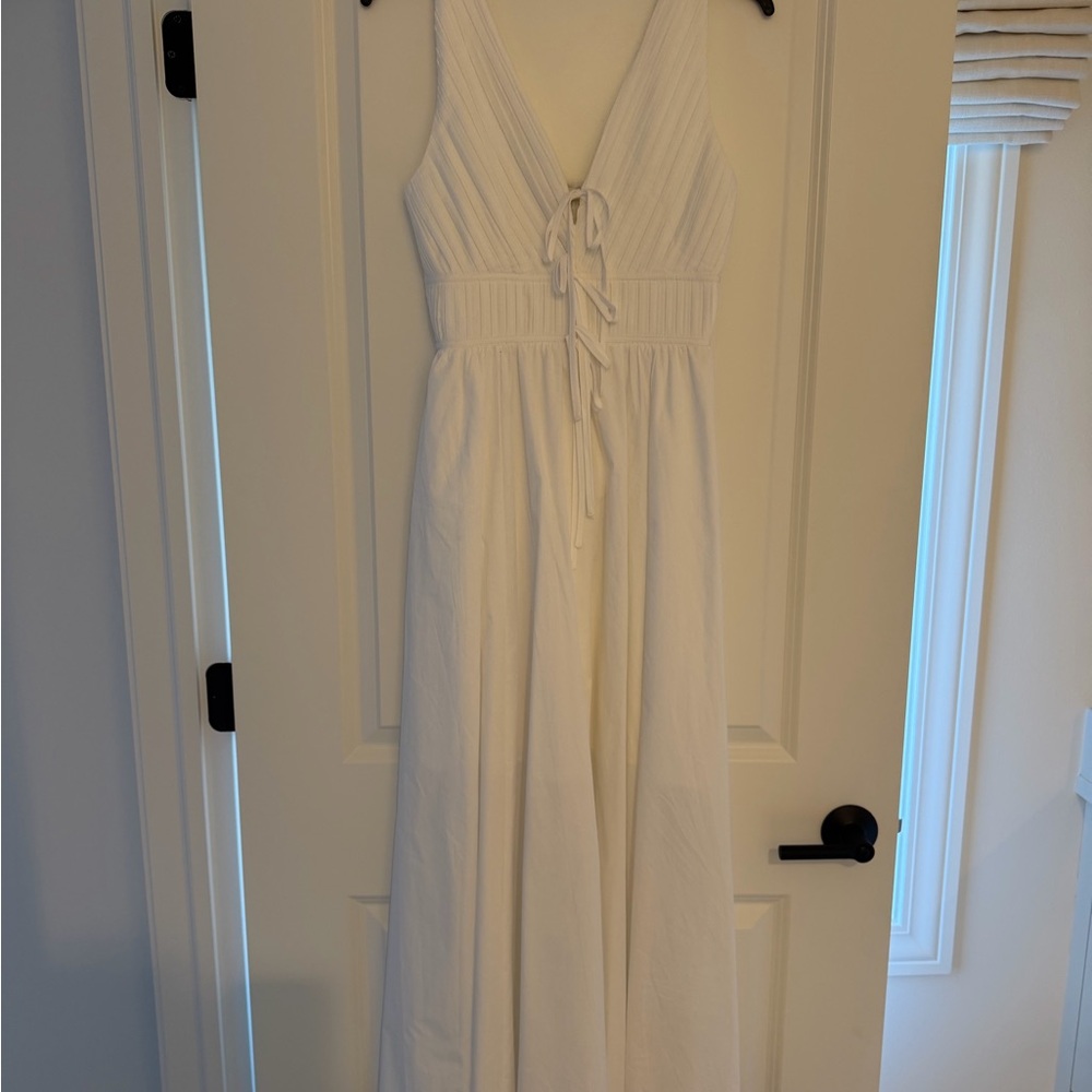 NWOT Moon River V neck tie front midi dress - Picture 5 of 12